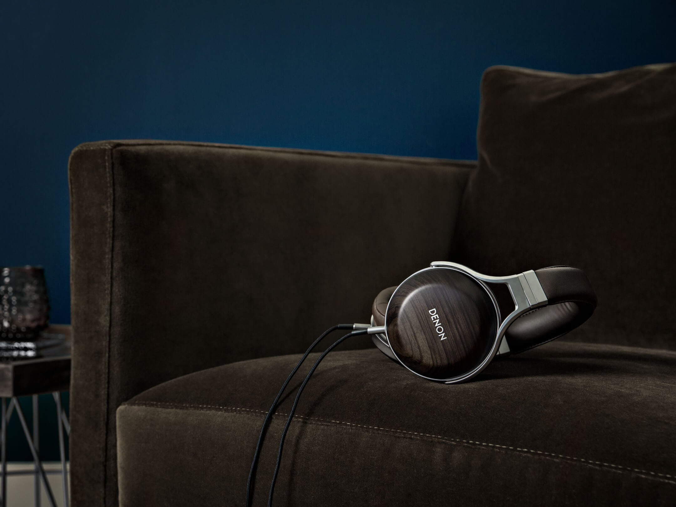 DENON AH-D5200 HEADPHONES