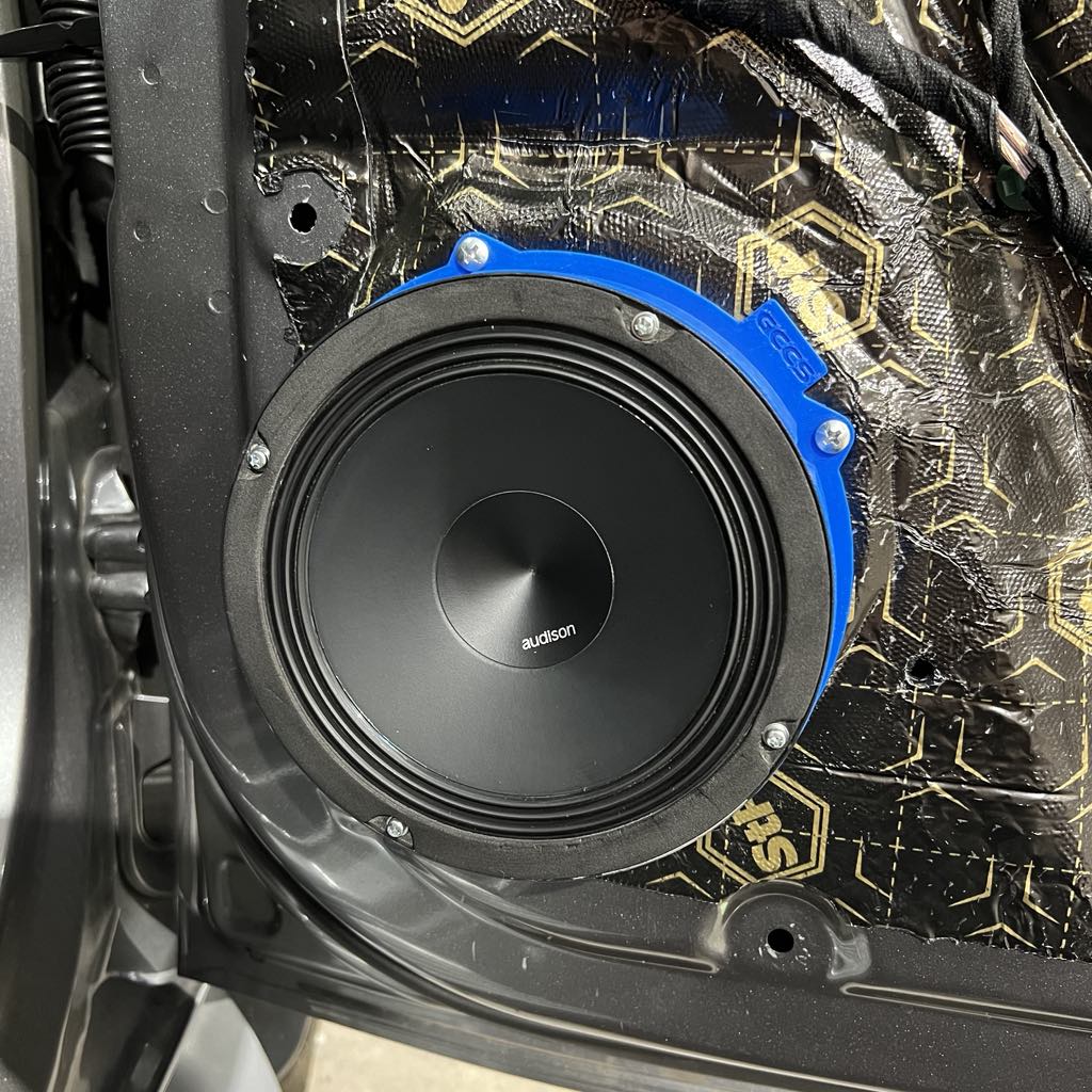Prima speaker upgrade kit for LDV T60