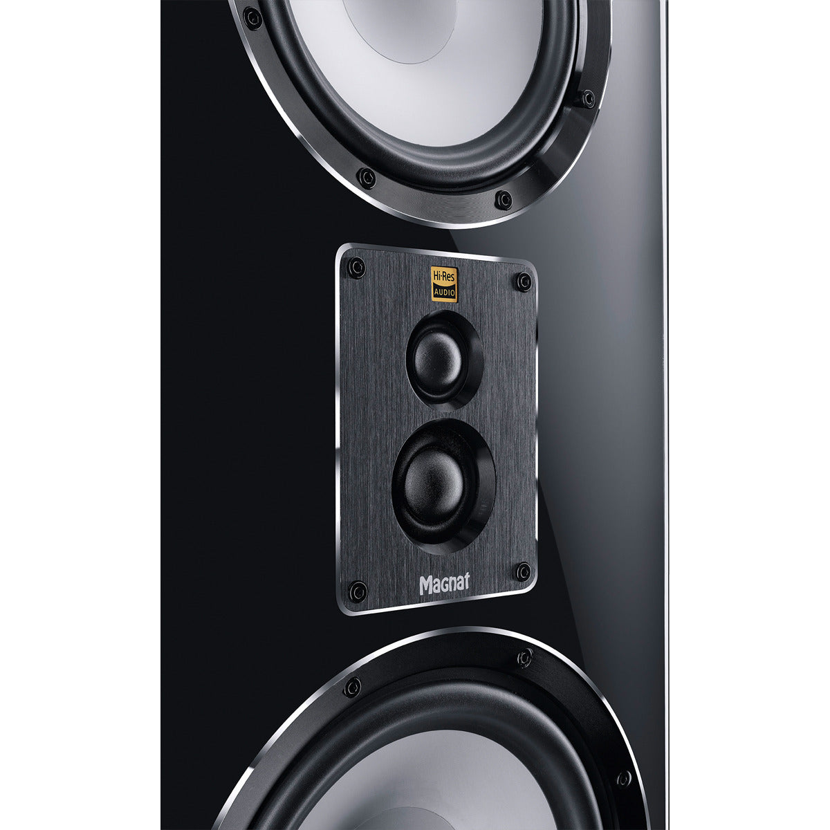 MAGNAT SIGNATURE 909 4-WAY TOWER SPEAKER BLACK